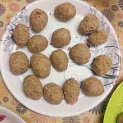 A picture of Piniya.