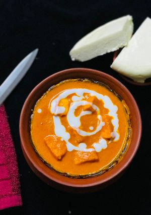 શાહી પનીર (Shahi Paneer Recipe In Gujarati) રેસીપી મુખ્ય ફોટો