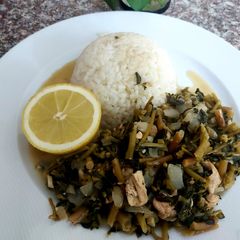 Common purslane with chicken and rice A picture of Common purslane with chicken and rice.