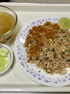 自創肉碎炒飯加乾肉絲 的食譜成品照片