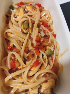 Una foto de Espaguetis con mejillones de lata