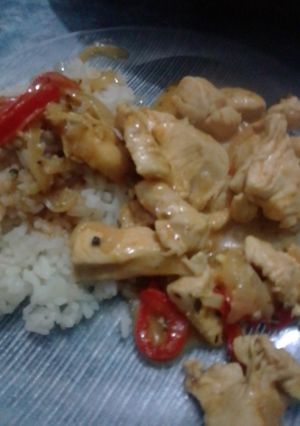 Una foto de Pechuga de pollo, con mostaza