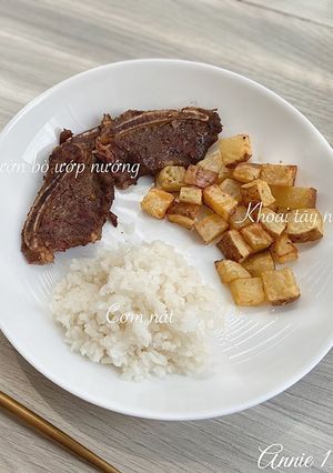 Hình của món Sườn bò ướp nướng - khoai tây nướng - ăn dặm.