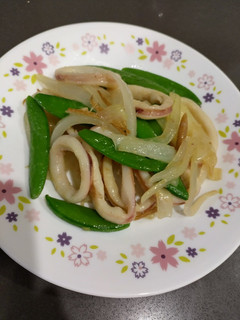 甜豆炒魷魚 的食譜成品照片