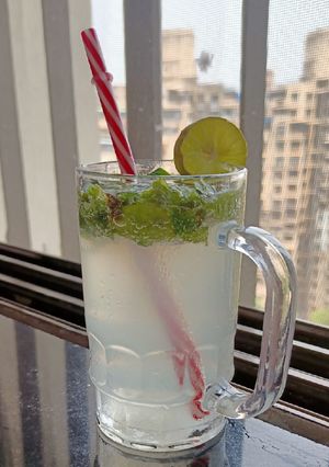 A picture of Virgin Mojito.