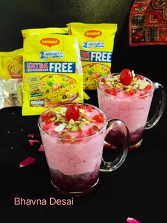 મેગી નુડલ્સ ફાલુદા પુડીંગ.(Maggi Noodles Falooda Pudding Recipe રેસીપી મુખ્ય ફોટો