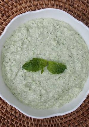 A picture of Coconut chutni.