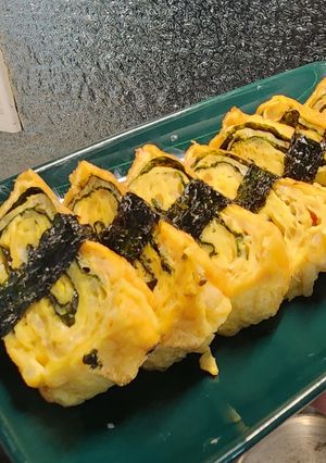 Hình của món Trứng cuộn rong biển.