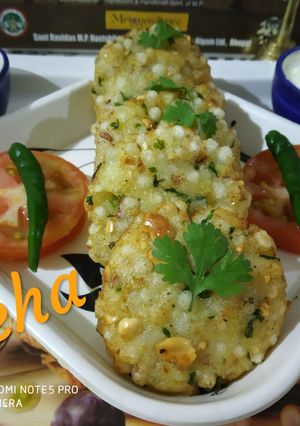 A picture of Navaratri Special Sabudaana Vada.