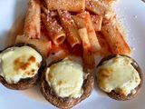 Champiquesos con rigatoni