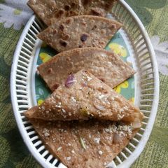 A picture of Aachari Paneer Paratha.