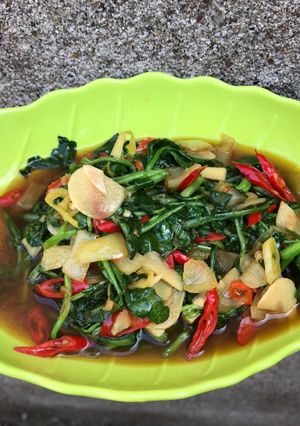 Foto resep Tumis/Oseng Selada Air (Cenil/Jembak/Jrembak)
