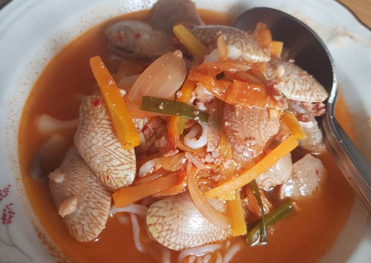 Seafood Kimchi jiggae