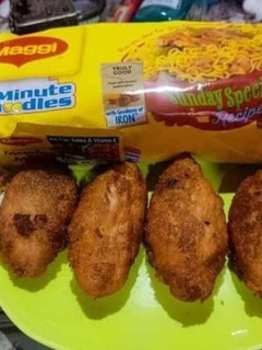 ब्रेड रोल्स (Bread rolls recipe in hindi) रेसिपी मुख्य फोटो