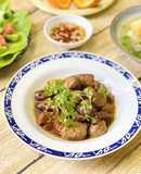 Thịt Kho Nấm Rơm