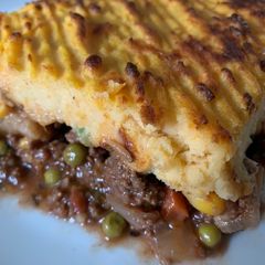 A picture of Beef Pot Pie à la Shepherd’s Pie.