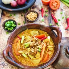 A picture of Beef Tongseng.