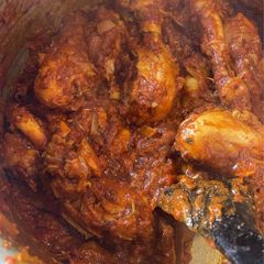 A picture of Chicken Curry.