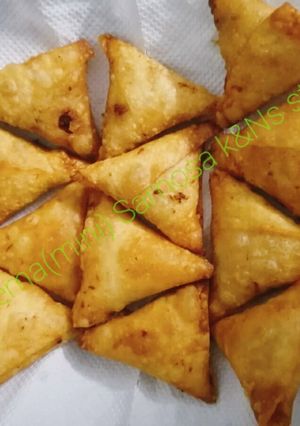 A picture of Qeema(mini) Samosa K&Ns style.
