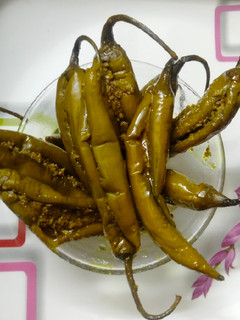 राजस्थानी भरवा मिर्च का अचार (rajasthan bharwa mirch ka achar recipe in Hindi) रेसिपी मुख्य फोटो
