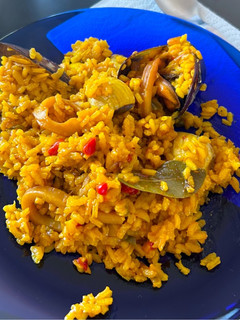 Una foto de Paella