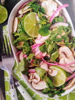 Una foto de Ensalada de champiñones🍄