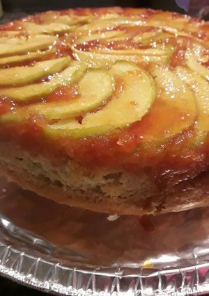 Una foto de Tarta invertida de manzanas verdes 🍏🍏🍏