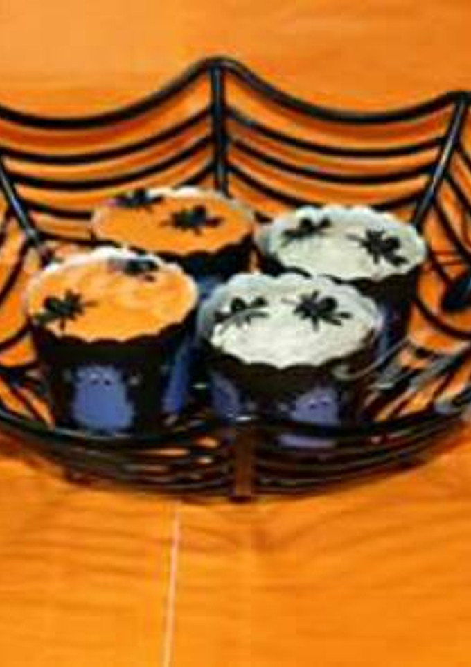 Una foto de Cupcakes de Halloween SIN
