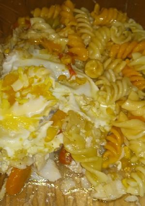 Una foto de Merluza en colchón de verduras