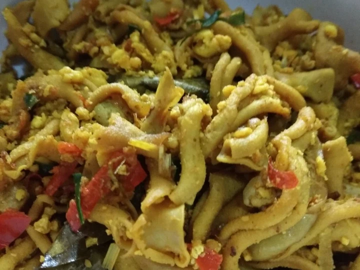 Cara Gampang Membikin Resep Usus tahu bumbu kuning yang Menggugah Selera Anti Ribet, Uenak Banget