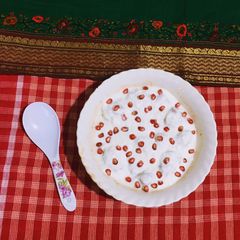 A picture of Dahi Vada.