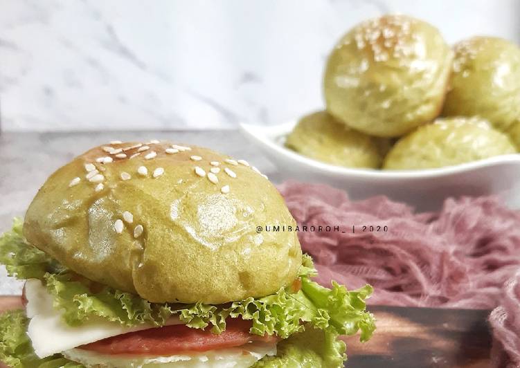 Green Burger Bun (dari sawi hijau)