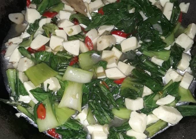 Wajib coba! Resep membuat Oseng putih telur ca sawi  spesial