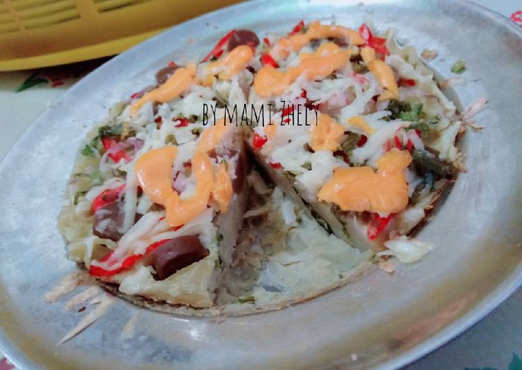 Bagaimana Membuat Pizza Mie Telur Anti Gagal