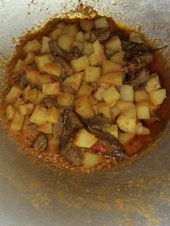 Langkah Mudah untuk Menyiapkan Resep Sambal goreng Kentang Rempela ati yang Enak Banget Anti Ribet, Bikin Ngiler