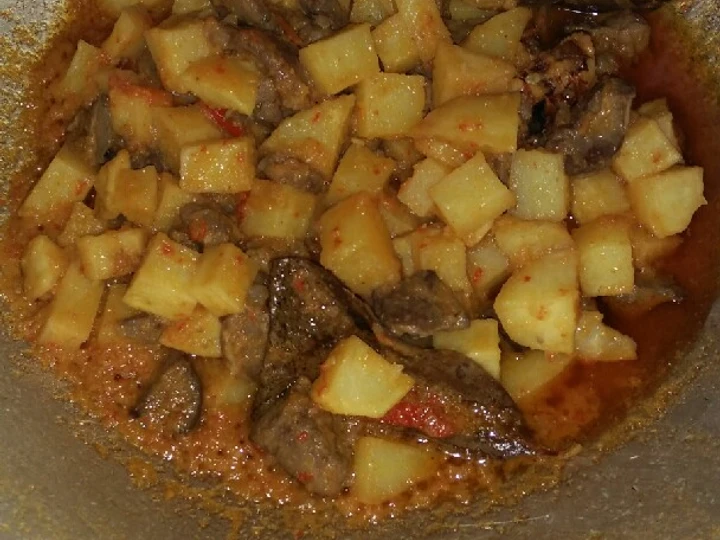 Langkah Mudah untuk Menyiapkan Resep Sambal goreng Kentang Rempela ati yang Enak Banget Anti Ribet, Bikin Ngiler