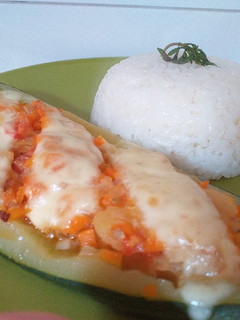 Una foto de Zapallo italiano relleno de verduras