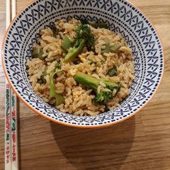 Fast, family-friendly healthy Chinese rice (vegetarian and gluten free) A picture of Fast, family-friendly healthy Chinese rice (vegetarian and gluten free).