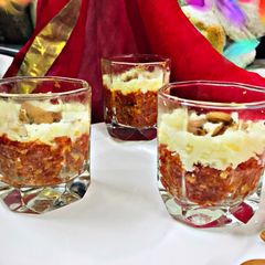 A picture of Gajar halwa shots.