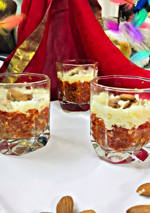 A picture of Gajar halwa shots.