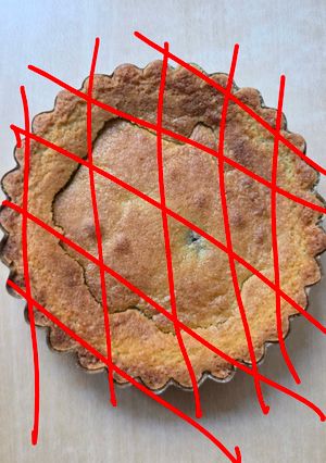 Una foto de Tarta de membrillo que quiso ser Pastafrola pero se fundió el enrejado 😆 🤦🏻♀️