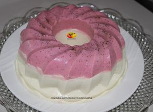 Una foto de Mousse de fresas con guanábana/recetas colombianas