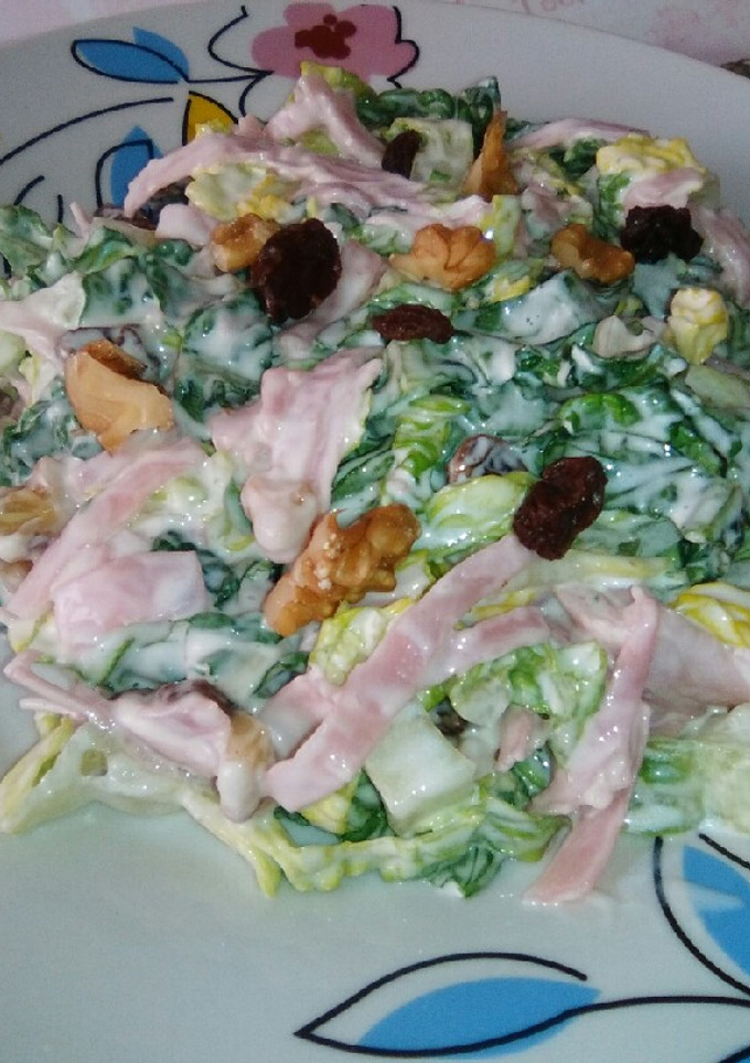 Una foto de Ensaladilla con nueces y pasas