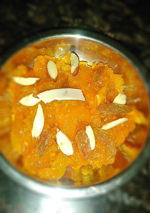 केसरी हलवा (तरबूज के छिलके का) रेसिपी मुख्य फोटो