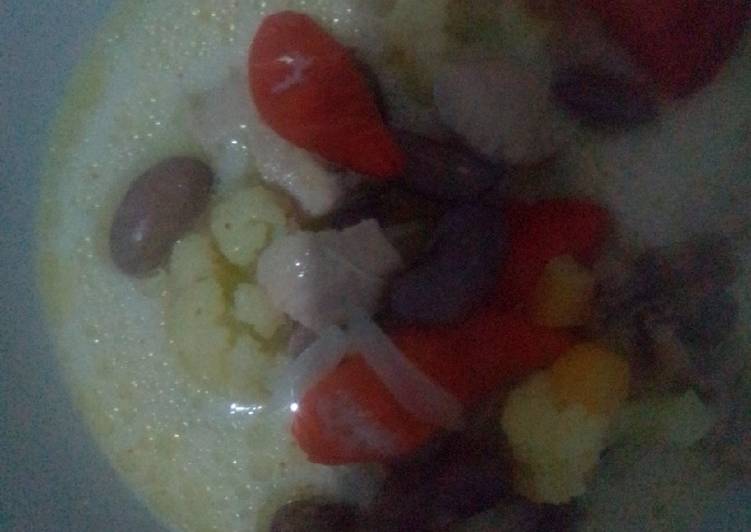 Resep Soup ayam kacang merah kari susu simple cuma iris&#34;cemplung&#34; aja Lezat