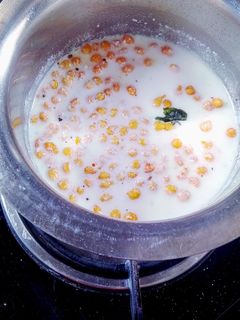 बूंदी रायता (Boondi raita recipe in Hindi) रेसिपी मुख्य फोटो