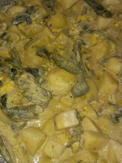 Una foto de Chiles poblanos en media crema
