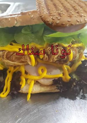 صورة لوصفة زنجر أمريكي مع صوص البارمزون