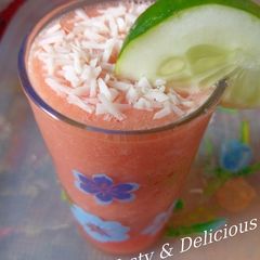 A picture of Watermelon Cucumber Smoothie.