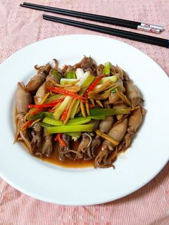 薑絲醬燒小卷 的食譜成品照片